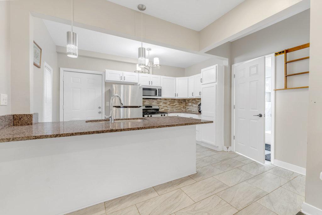 216 W 105TH Street