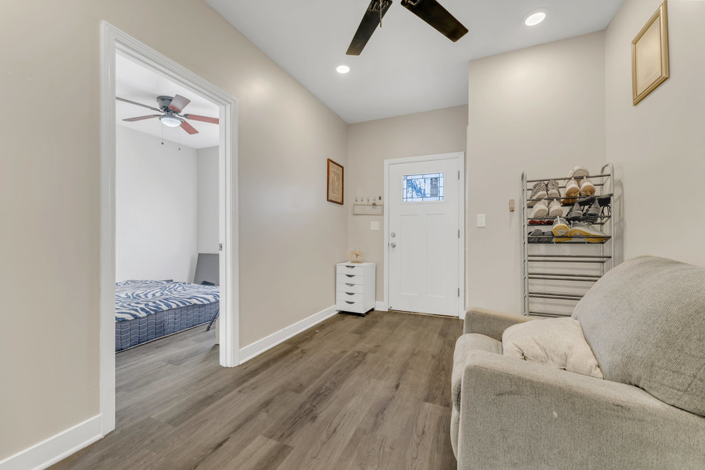 216 W 105TH Street