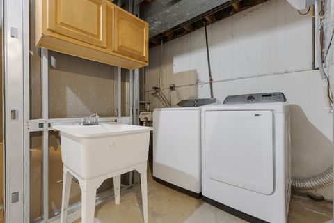 Tiny photo for 19W019 Avenue Barbizon, Oak Brook, IL 60523 (MLS # 12450688)