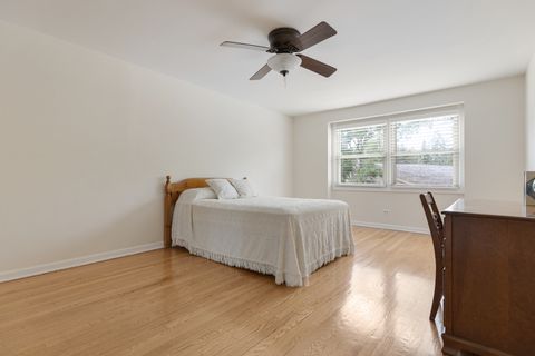 Tiny photo for 19W019 Avenue Barbizon, Oak Brook, IL 60523 (MLS # 12450688)