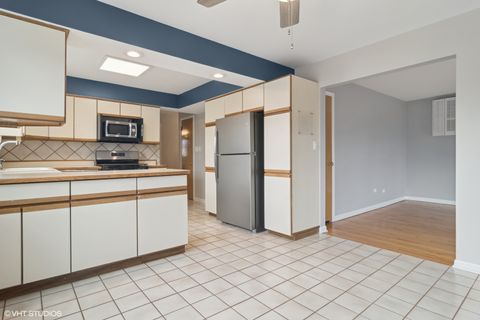 Tiny photo for 1600 N 17th Avenue #1, Melrose Park, IL 60160 (MLS # 12618033)