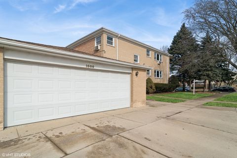 Tiny photo for 1600 N 17th Avenue #1, Melrose Park, IL 60160 (MLS # 12618033)