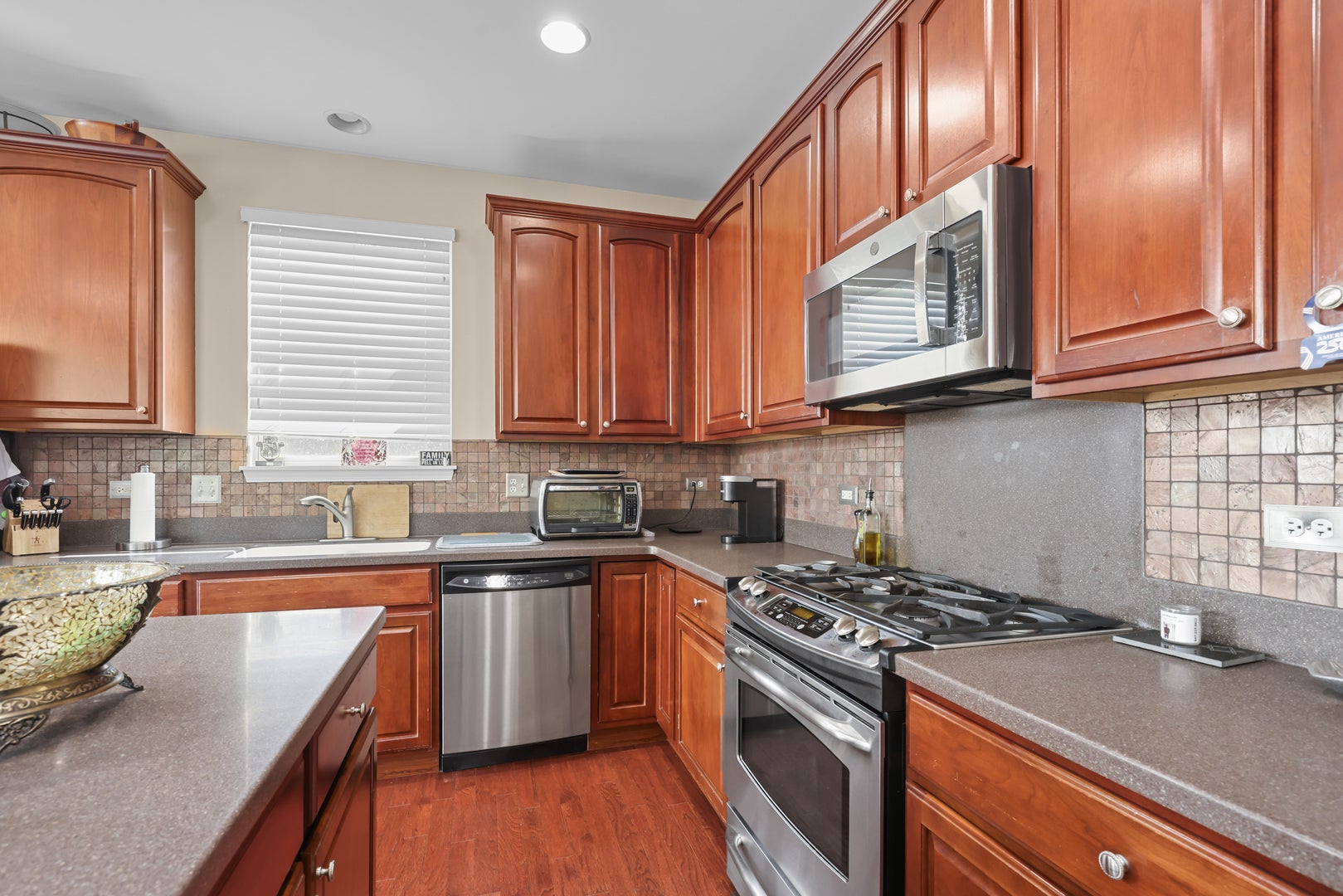 3114 Comstock Court