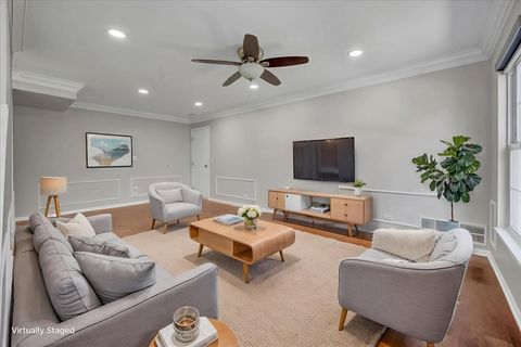 Tiny photo for 1476 Laurel Oaks Drive, Streamwood, IL 60107 (MLS # 12612599)