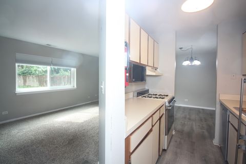 Tiny photo for 560 Vine Avenue #103, Highland Park, IL 60035 (MLS # 12490766)