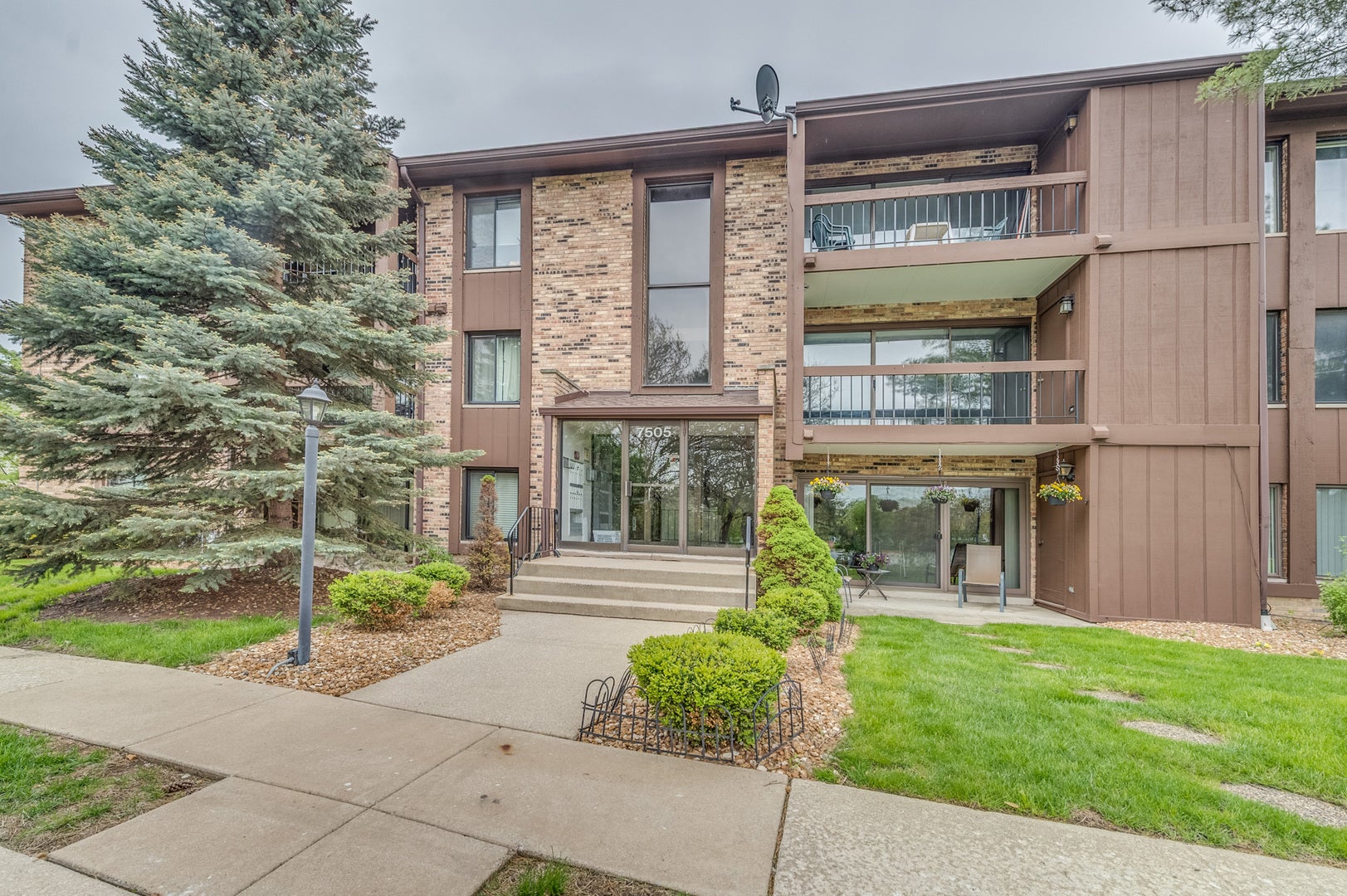 7505 175th Street 122