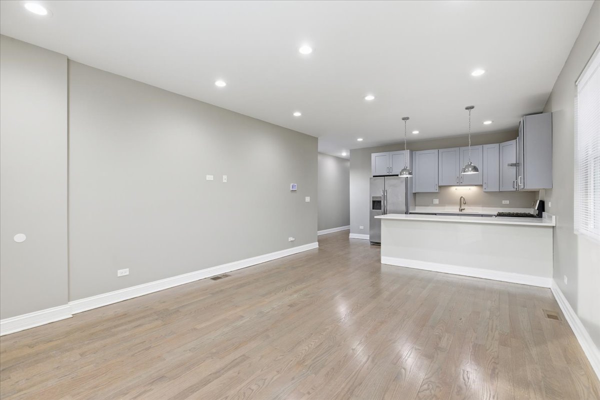 1048 N Lawndale Avenue 1