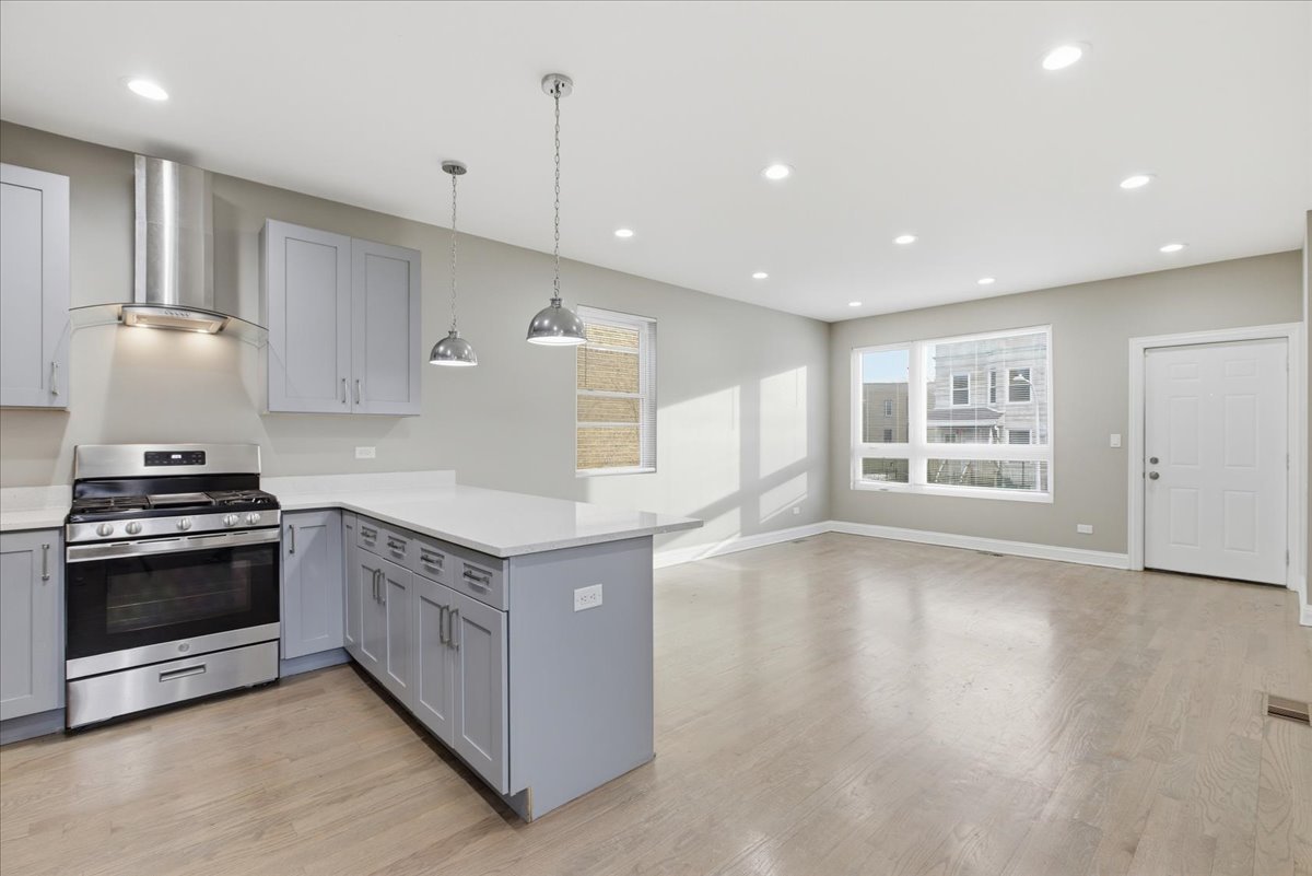 1048 N Lawndale Avenue 1