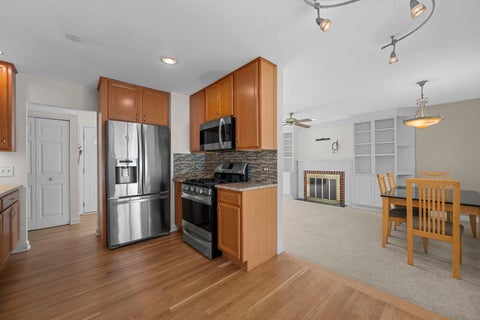 Tiny photo for 7 Greystone Court, Streamwood, IL 60107 (MLS # 12662248)