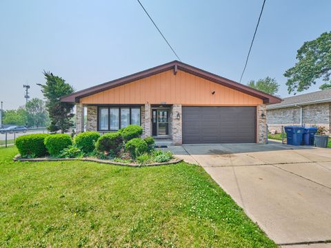 Tiny photo for 7201 W 110th Street, Worth, IL 60482 (MLS # 12405777)