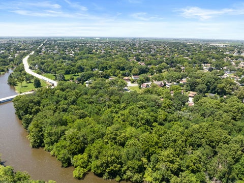 Tiny photo for 1112 Valencia Drive, Shorewood, IL 60404 (MLS # 12700978)