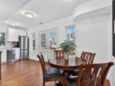 Tiny photo for 285 Middaugh Road, Clarendon Hills, IL 60514 (MLS # 12550228)