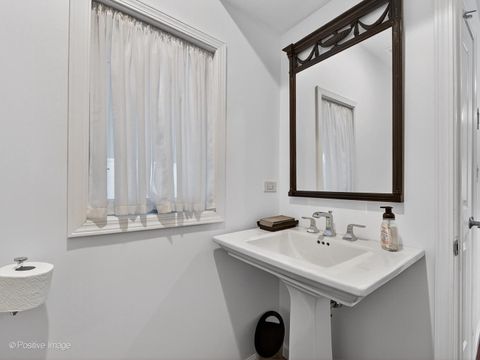 Tiny photo for 285 Middaugh Road, Clarendon Hills, IL 60514 (MLS # 12550228)