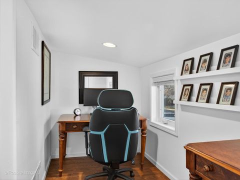 Tiny photo for 285 Middaugh Road, Clarendon Hills, IL 60514 (MLS # 12550228)