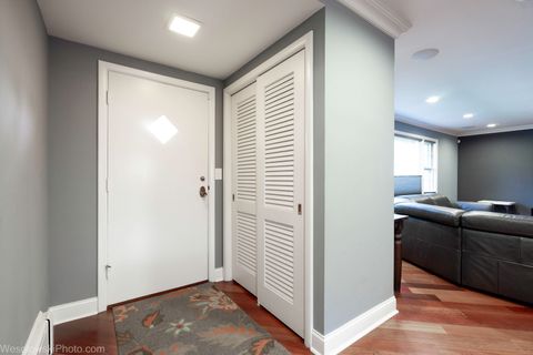 Tiny photo for 6400 N KNOX Avenue, Lincolnwood, IL 60712 (MLS # 12518579)