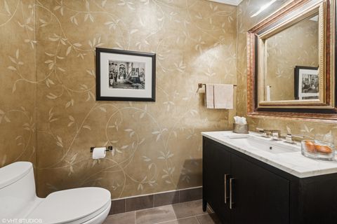 Tiny photo for 2550 N Lakeview Avenue #N602, Chicago, IL 60614 (MLS # 12476278)