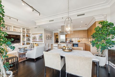 Tiny photo for 2550 N Lakeview Avenue #N602, Chicago, IL 60614 (MLS # 12476278)