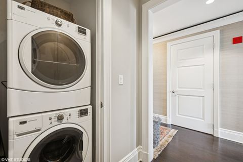 Tiny photo for 2550 N Lakeview Avenue #N602, Chicago, IL 60614 (MLS # 12476278)