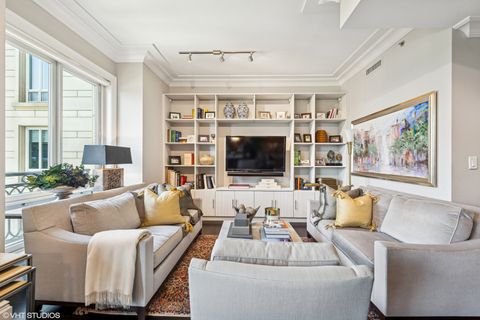 Tiny photo for 2550 N Lakeview Avenue #N602, Chicago, IL 60614 (MLS # 12476278)