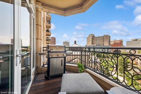 Tiny photo for 2550 N Lakeview Avenue #N602, Chicago, IL 60614 (MLS # 12476278)