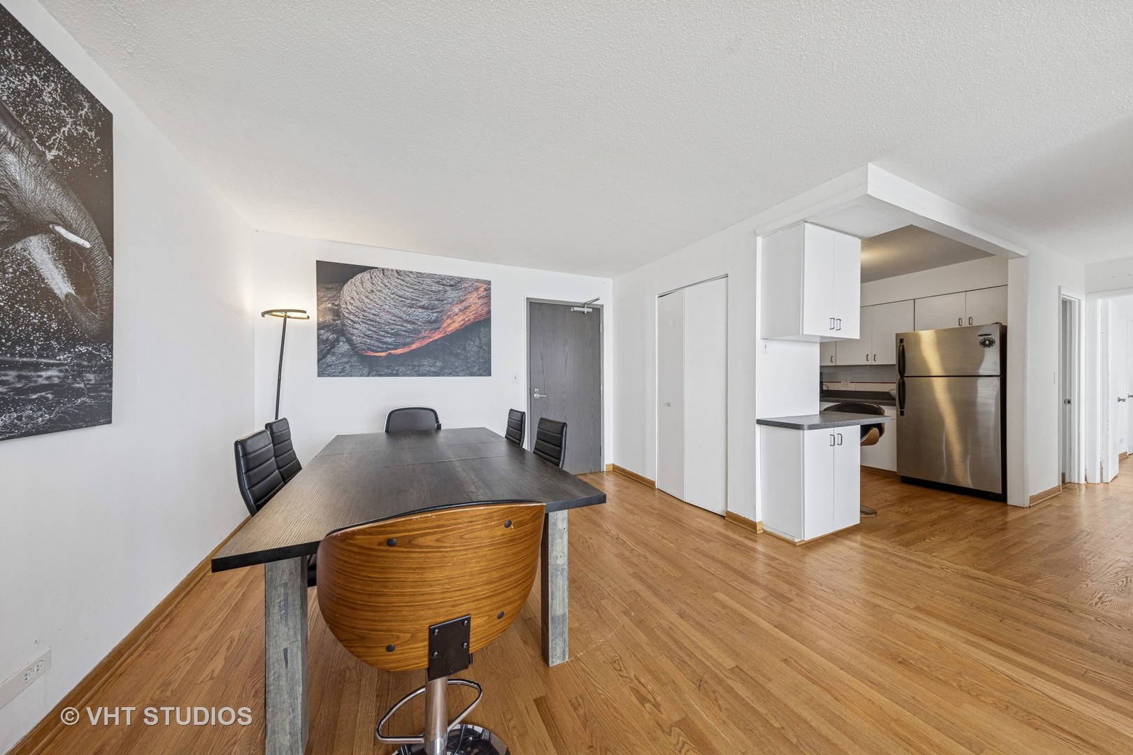 2144 N Lincoln Park West 23B
