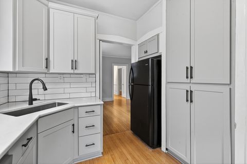 Tiny photo for 344 Wisconsin Avenue #1, Oak Park, IL 60302 (MLS # 12594774)