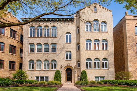 Photo of 2314 W Farwell Avenue #GW, Chicago, IL 60645 (MLS # 12596250)