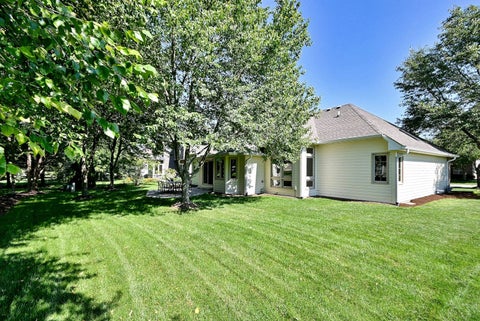 Tiny photo for 712 Brighton Drive, Sugar Grove, IL 60554 (MLS # 12745397)