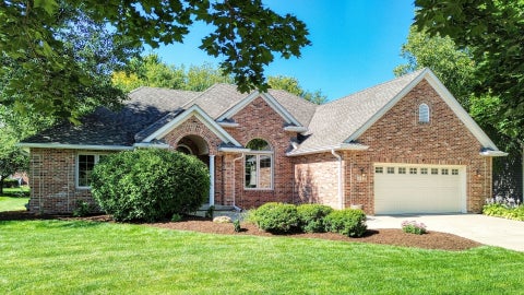 Tiny photo for 712 Brighton Drive, Sugar Grove, IL 60554 (MLS # 12745397)