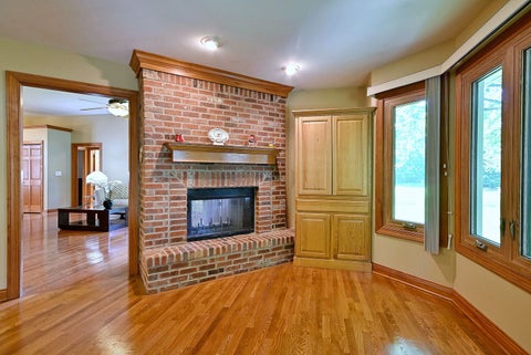 Tiny photo for 712 Brighton Drive, Sugar Grove, IL 60554 (MLS # 12745397)