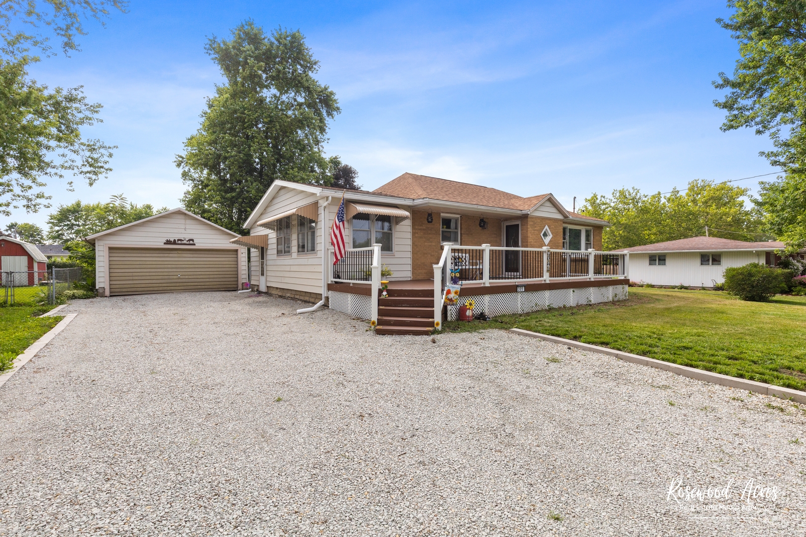 305 N 3rd Street