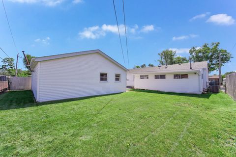 Tiny photo for 216 Hayes Avenue, Romeoville, IL 60446 (MLS # 12472518)