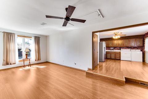 Tiny photo for 216 Hayes Avenue, Romeoville, IL 60446 (MLS # 12472518)