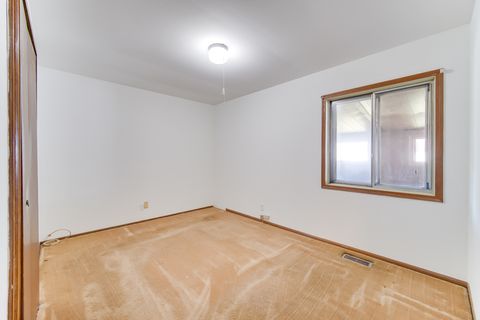 Tiny photo for 216 Hayes Avenue, Romeoville, IL 60446 (MLS # 12472518)