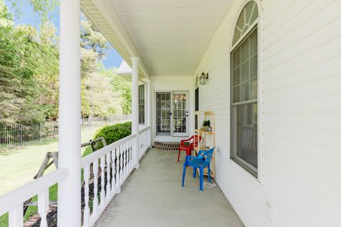 Tiny photo for 819 E No Name Road, Carbondale, IL 62902 (MLS # 12633214)