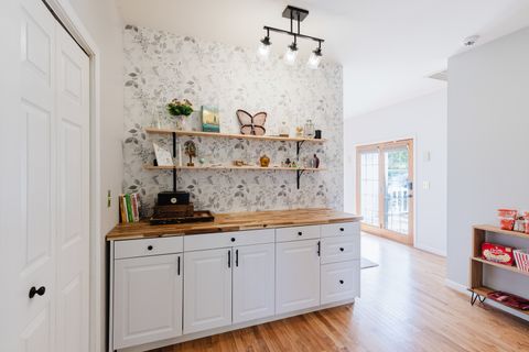Tiny photo for 819 E No Name Road, Carbondale, IL 62902 (MLS # 12633214)