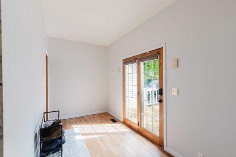 Tiny photo for 819 E No Name Road, Carbondale, IL 62902 (MLS # 12633214)