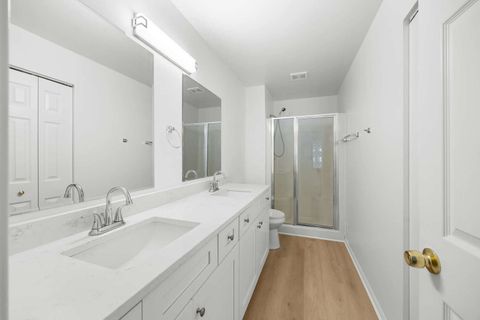 Tiny photo for 1107 Yorkshire Court #B, Elgin, IL 60120 (MLS # 12475144)