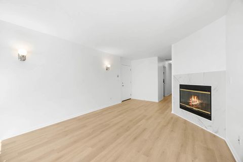 Tiny photo for 1107 Yorkshire Court #B, Elgin, IL 60120 (MLS # 12475144)