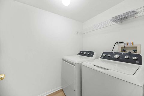 Tiny photo for 1107 Yorkshire Court #B, Elgin, IL 60120 (MLS # 12475144)