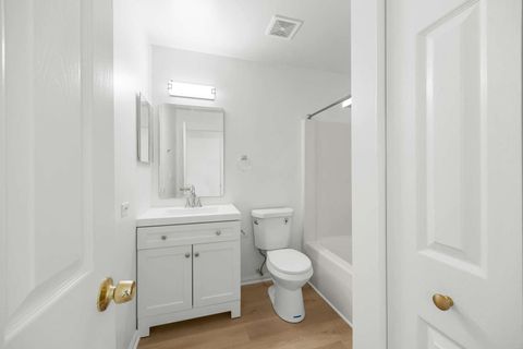 Tiny photo for 1107 Yorkshire Court #B, Elgin, IL 60120 (MLS # 12475144)