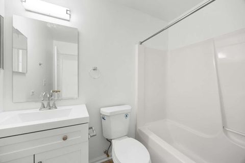 Tiny photo for 1107 Yorkshire Court #B, Elgin, IL 60120 (MLS # 12475144)