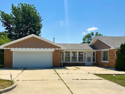 Tiny photo for 9405 S 76th Court, Hickory Hills, IL 60457 (MLS # 12510084)