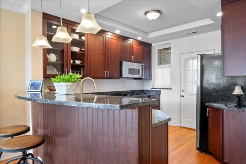 Tiny photo for 1118 W Pratt Boulevard #2, Chicago, IL 60626 (MLS # 12513280)