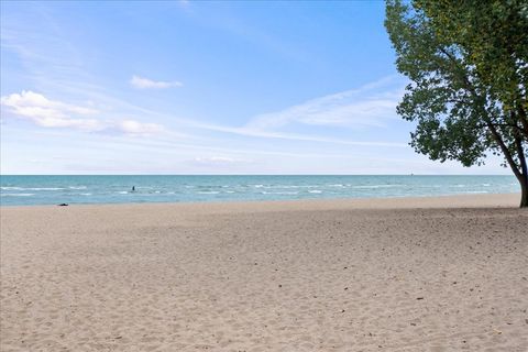 Tiny photo for 1118 W Pratt Boulevard #2, Chicago, IL 60626 (MLS # 12513280)