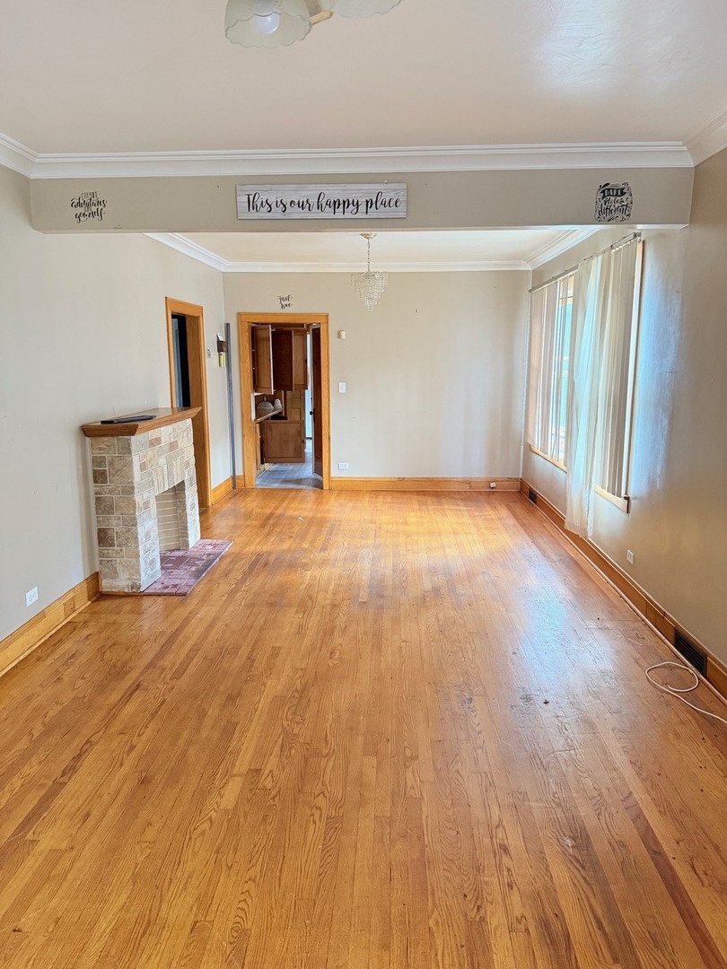 10119 S Wentworth Avenue