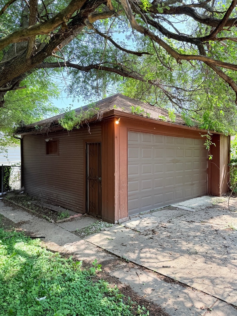 10119 S Wentworth Avenue