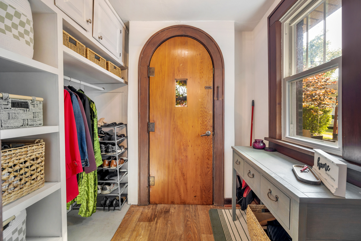 1078 Greenview Avenue