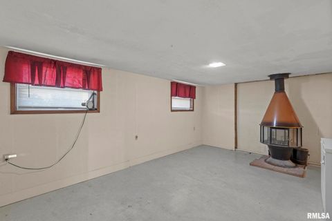 Tiny photo for 827 9TH Street, Colona, IL 61241 (MLS # QC4269641)