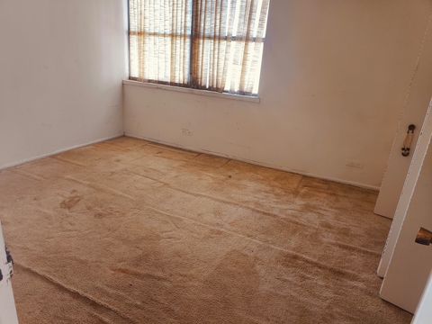 Tiny photo for 6301 N Sheridan Road #12V, Chicago, IL 60660 (MLS # 12489661)